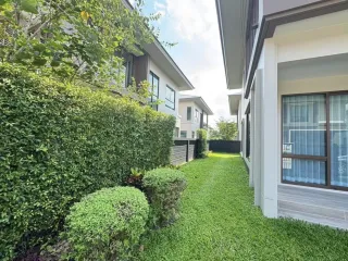 For rent 4 ベッドルーム house in Bang Kapi, Bangkok