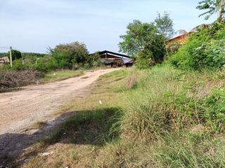 À vendre terrain à Bang Lamung, Chonburi