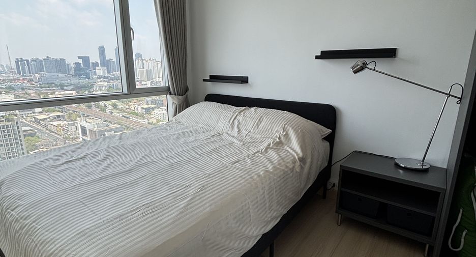 For rent 1 bed condo in Watthana, Bangkok