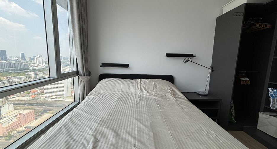 For rent 1 bed condo in Watthana, Bangkok