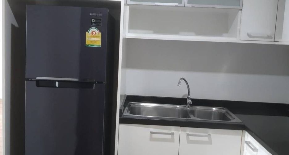 Wohnung zur Miete mit 1 Zimmer in Dusit, Bangkok