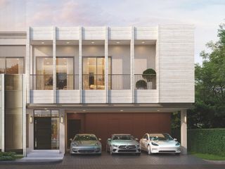 For sale 4 ベッドルーム house in Bang Na, Bangkok
