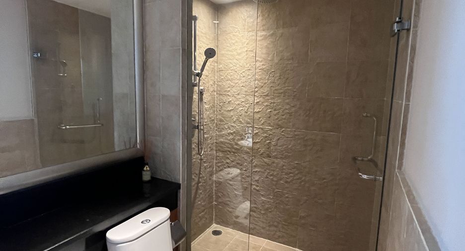 For rent 2 ベッドルーム condo in Sathon, Bangkok