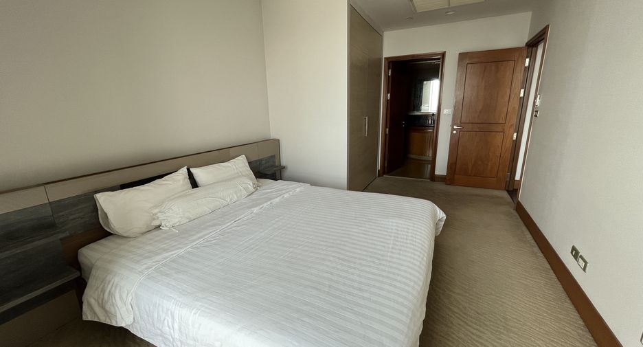 For rent 2 ベッドルーム condo in Sathon, Bangkok