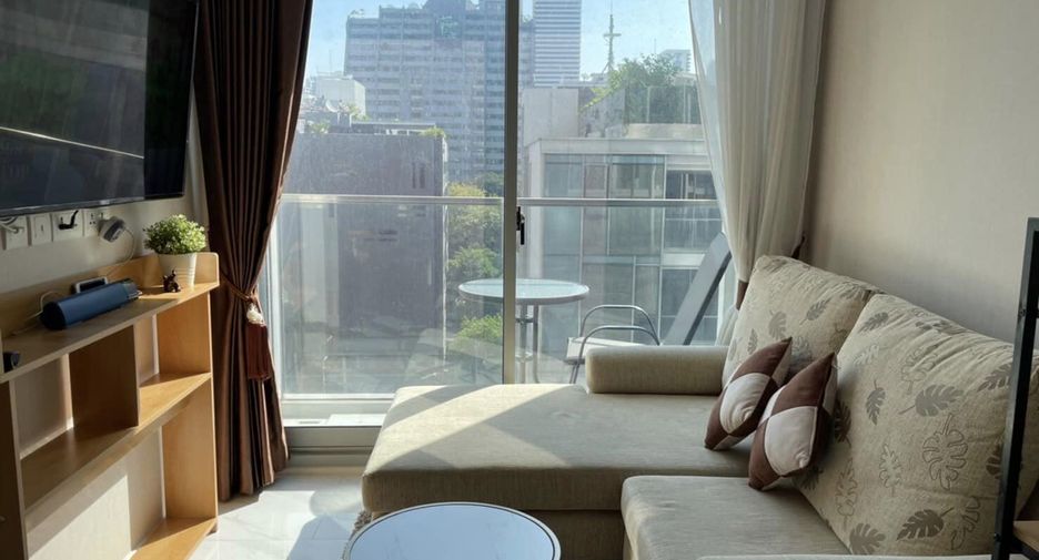 For rent 2 bedrooms condo in Watthana, Bangkok