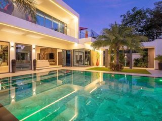 À vendre 5 chambres villa à Mueang Phuket, Phuket