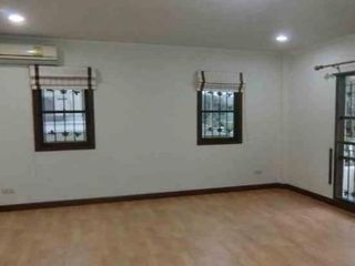 出租 5 卧室 独立屋 在 Phasi Charoen, 曼谷