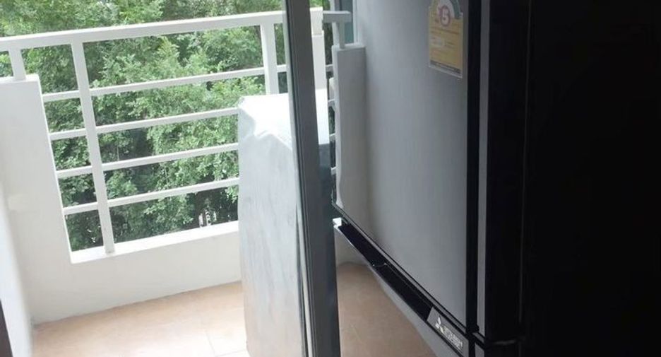 For sale studio condo in Wang Thonglang, Bangkok