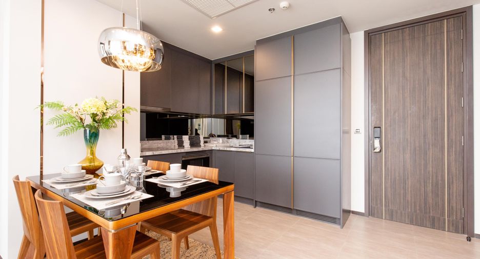 For rent 2 bedrooms condo in Phaya Thai, Bangkok