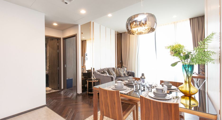 For rent 2 bedrooms condo in Phaya Thai, Bangkok
