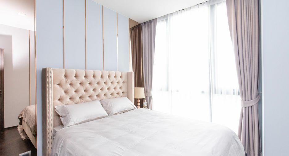 For rent 2 bedrooms condo in Phaya Thai, Bangkok
