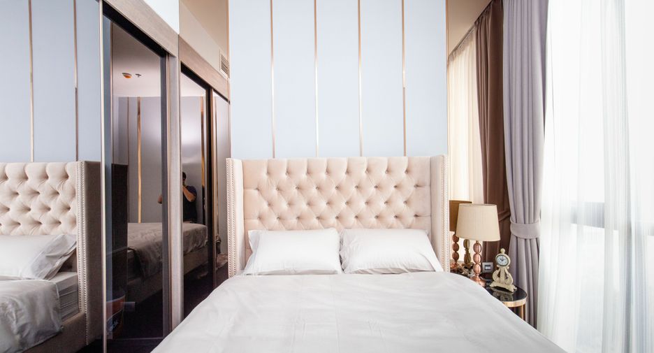 For rent 2 bedrooms condo in Phaya Thai, Bangkok