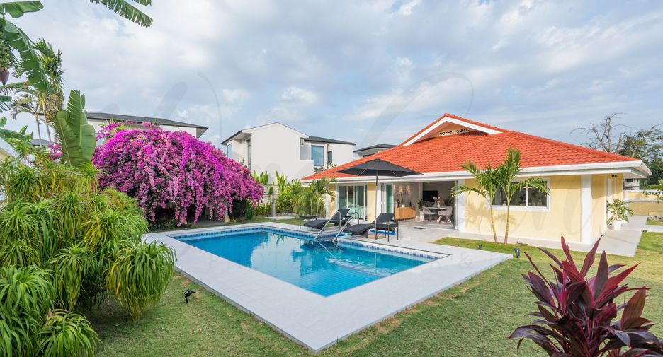 For sale 3 bedrooms house in Mueang Phuket, Phuket