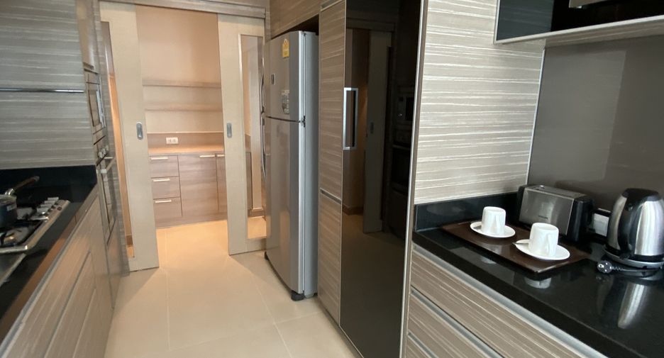 Wohnung zur Miete mit 2 Zimmer in Watthana, Bangkok