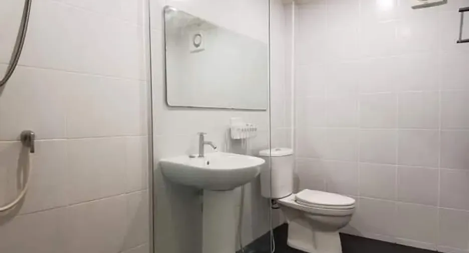 For rent 3 bedrooms retail Space in Bang Sue, Bangkok