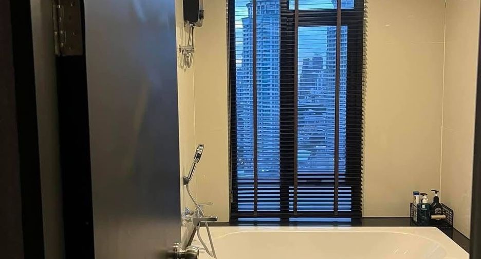 For sale 1 bed condo in Sathon, Bangkok