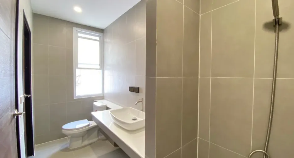 For sale 2 bedrooms townhouse in Lat Phrao, Bangkok