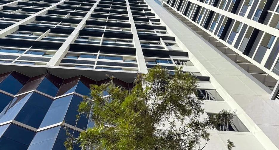 Wohnung zur Miete mit 1 Zimmer in Huai Khwang, Bangkok