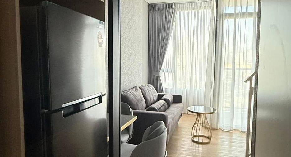 Wohnung zur Miete mit 1 Zimmer in Huai Khwang, Bangkok