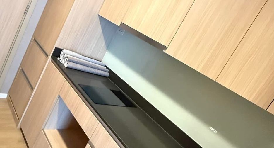 Wohnung zur Miete mit 1 Zimmer in Huai Khwang, Bangkok