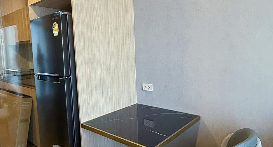 Wohnung zur Miete mit 1 Zimmer in Huai Khwang, Bangkok