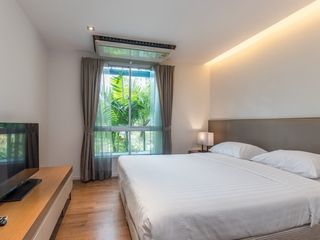 For rent 2 bedrooms condo in Yan Nawa, Bangkok