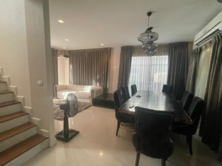 Casa en alquiler de 3 habitaciones en Mueang Phuket, Phuket