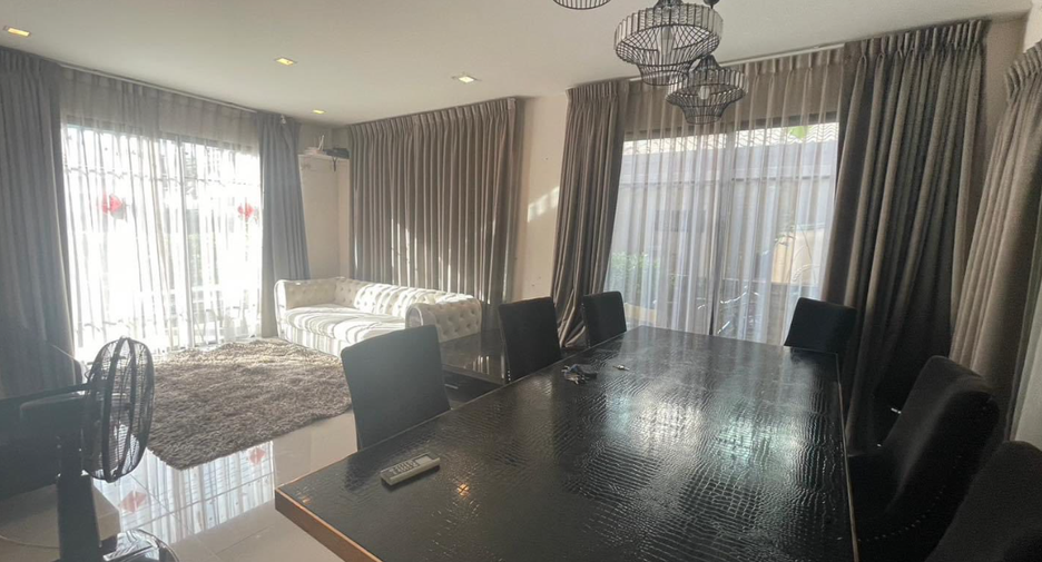 For rent 3 bedrooms house in Mueang Phuket, Phuket