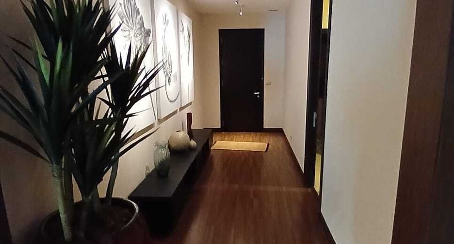ให้เช่า 3 ห้องนอน คอนโด ใน สาทร, กรุงเทพฯ