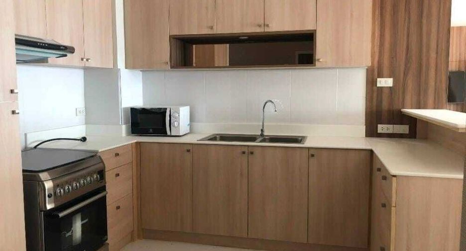 For sale 2 bedrooms condo in Sathon, Bangkok