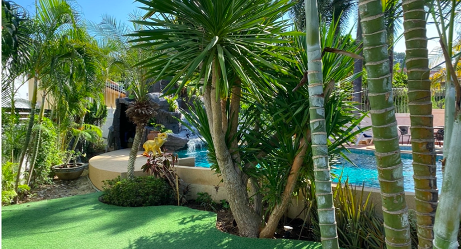 For sale 6 bedrooms villa in Mueang Phuket, Phuket