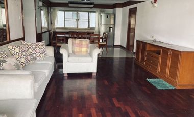 For rent 3 bedrooms apartment in Watthana, Bangkok