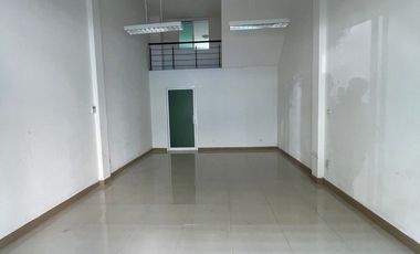 For sale 4 bedrooms townhouse in Min Buri, Bangkok