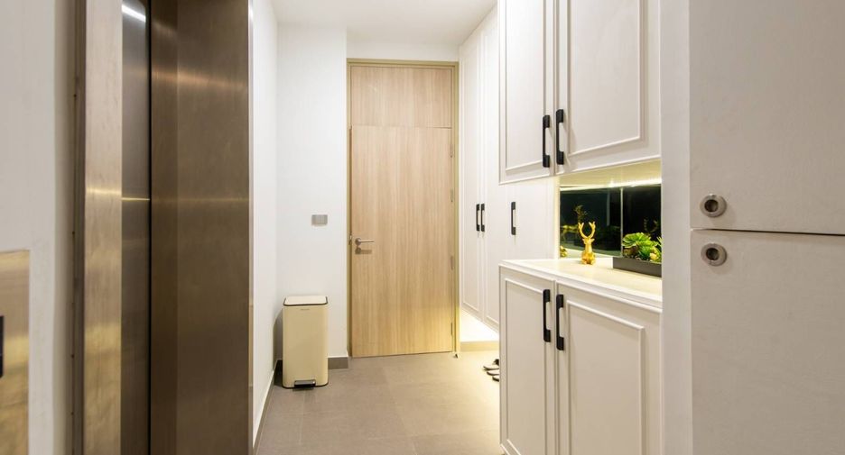 Wohnung zur Miete mit 1 Zimmer in Pathum Wan, Bangkok