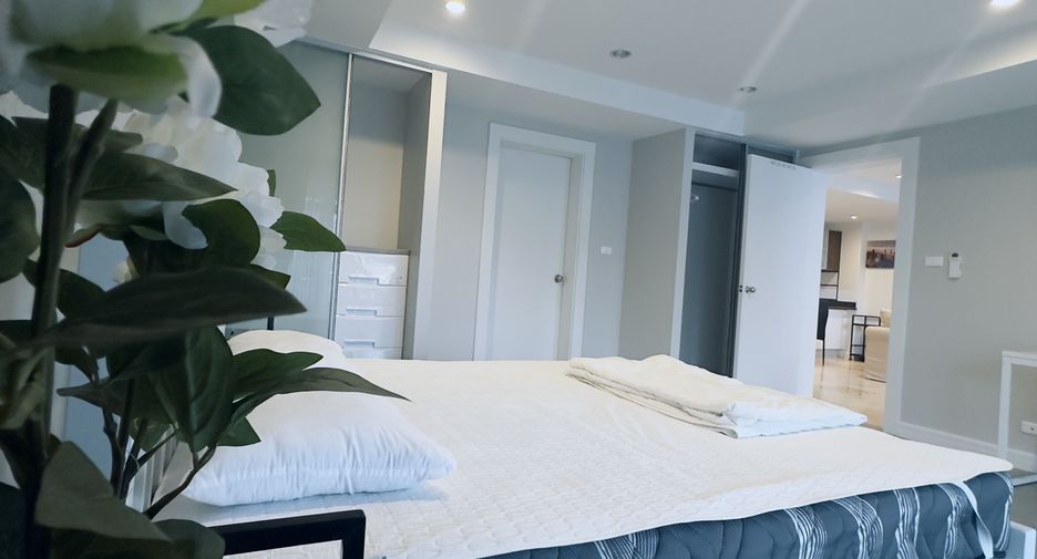 For rent 2 bedrooms condo in Mueang Phuket, Phuket