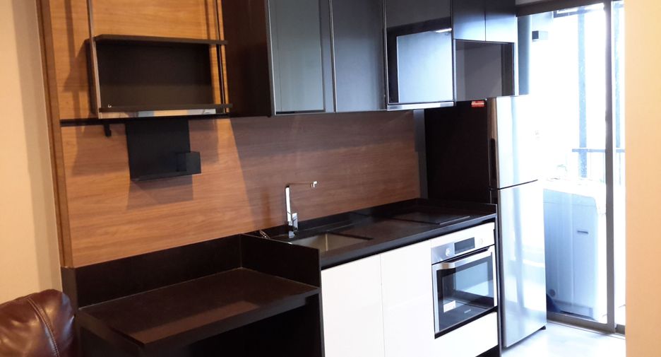 For rent 2 ベッドルーム condo in Sathon, Bangkok