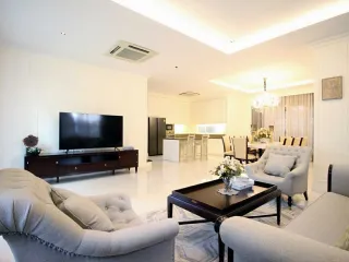 À louer 4 chambres maison à Bang Phli, Samut Prakan