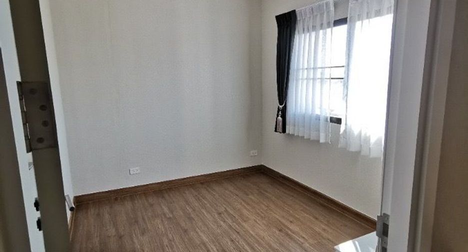 For rent 3 ベッドルーム townhouse in Suan Luang, Bangkok