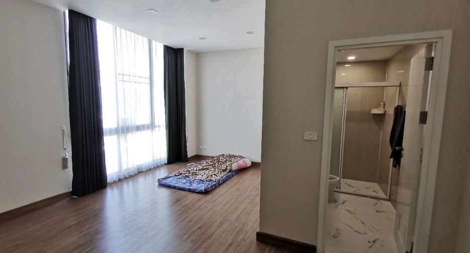 For rent 3 ベッドルーム townhouse in Suan Luang, Bangkok