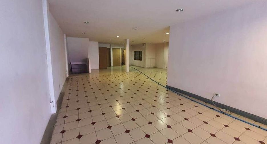 For rent retail Space in Bang Kapi, Bangkok