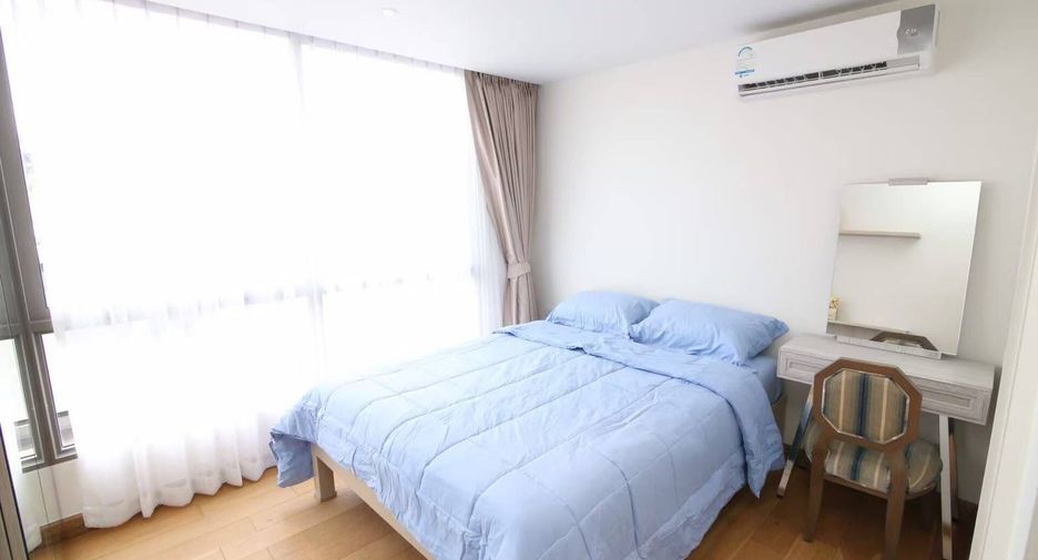 For rent 3 bedrooms condo in Watthana, Bangkok