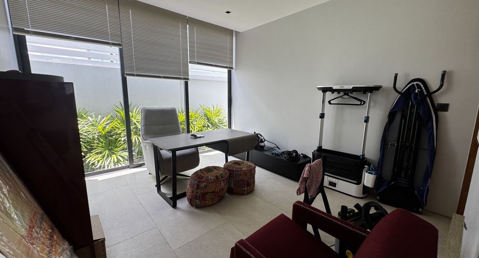 For sale and for rent 5 bedrooms villa in Thalang, Phuket
