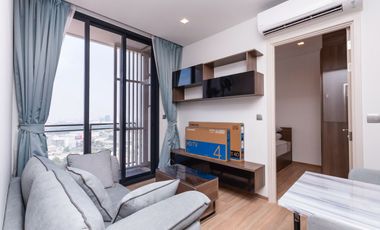 For rent 2 bedrooms condo in Phaya Thai, Bangkok