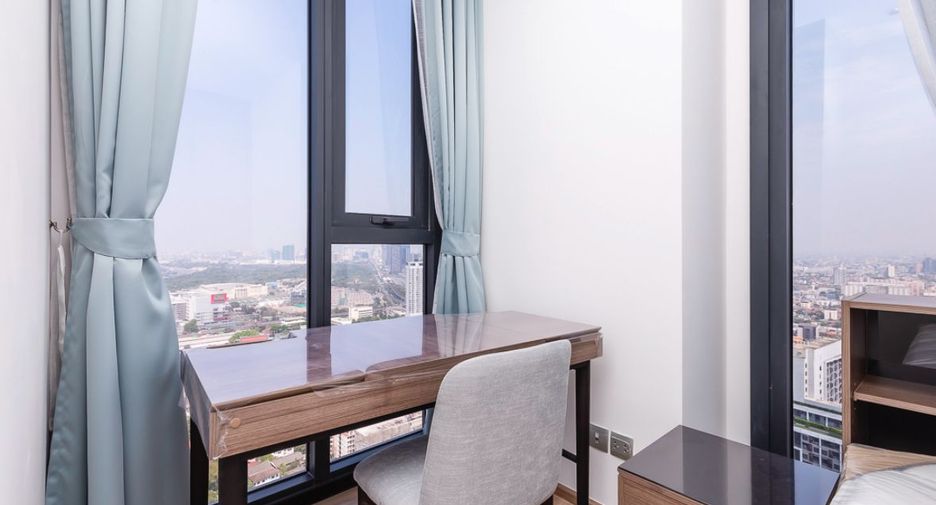 Wohnung zur Miete mit 2 Zimmer in Phaya Thai, Bangkok