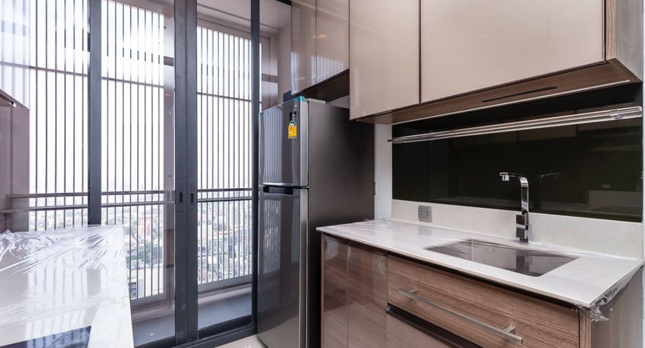 Wohnung zur Miete mit 2 Zimmer in Phaya Thai, Bangkok