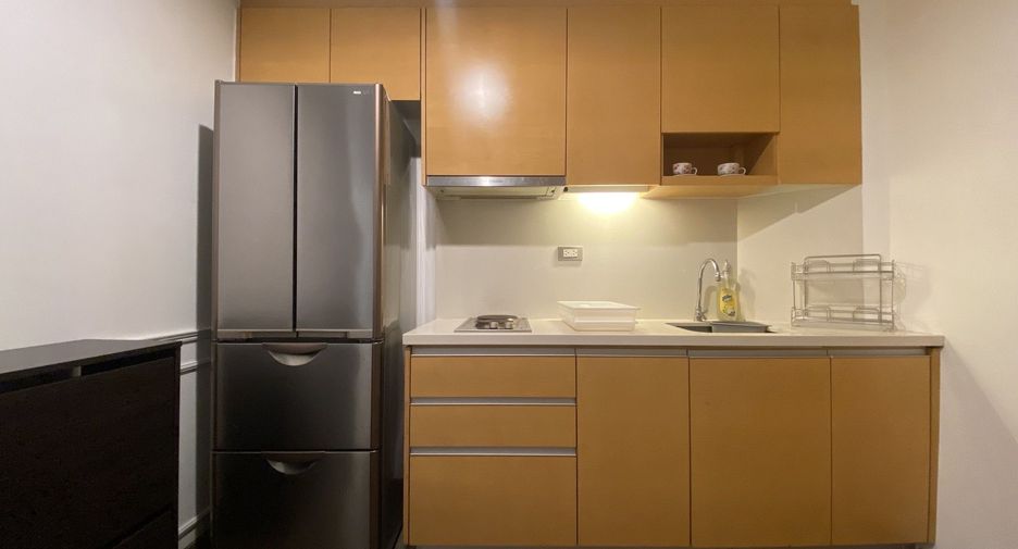 For rent 1 bed condo in Watthana, Bangkok