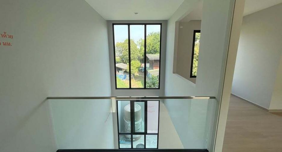 For sale 3 bedrooms townhouse in Bang Khun Thian, Bangkok