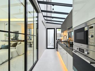 For sale 3 bedrooms townhouse in Bang Khun Thian, Bangkok