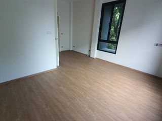 Продажа и аренда 5 спальни дом в Пхра Кханонг, Бангкок