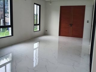 For sale and for rent 5 bedrooms house in Phra Khanong, Bangkok